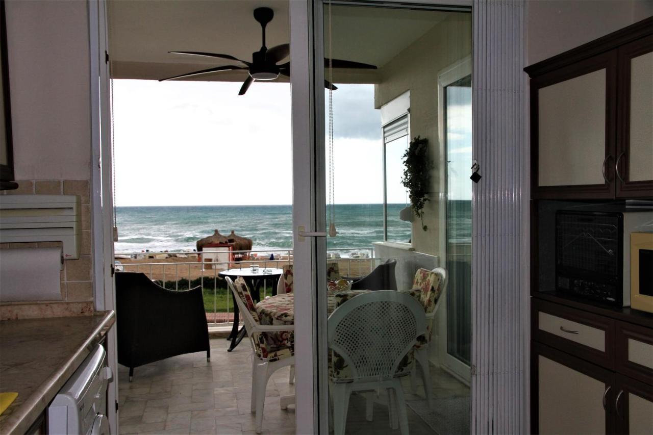Уютная квартира на берегу моря с частным бесплантным пляжем Анталья Экстерьер фото